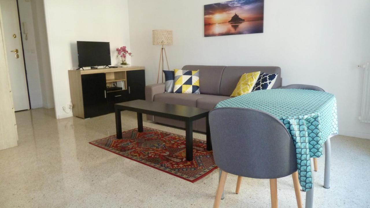 Antibes Centre Studio 27 M2 Renove อองทีบส์ ภายนอก รูปภาพ